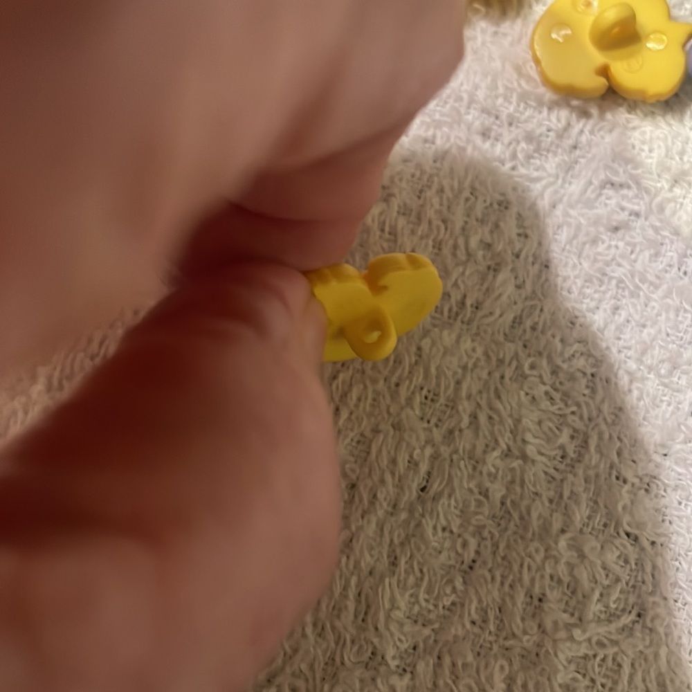 Adorable Vintage Blue and Yellow Chick Buttons - Picture 6 of 6